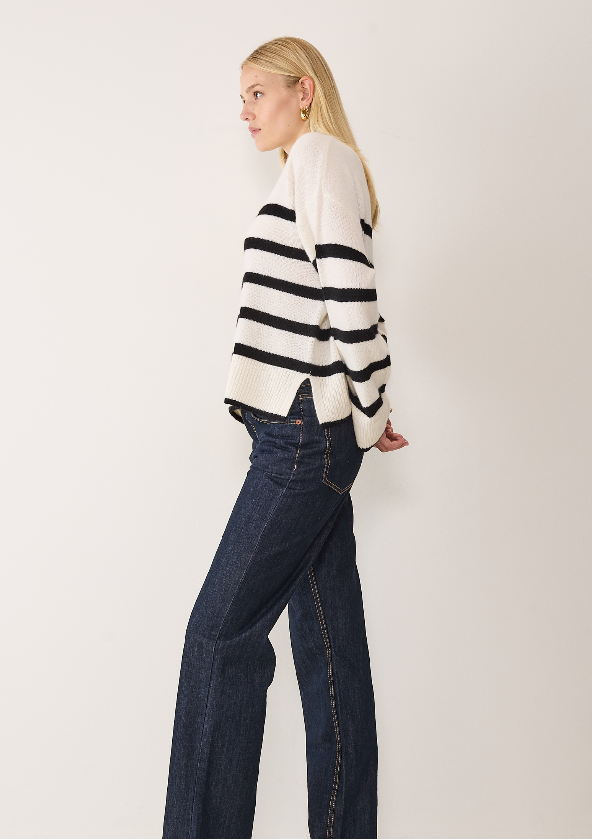 Chunky Cashmere Striped Sweater in Chalk White & Black