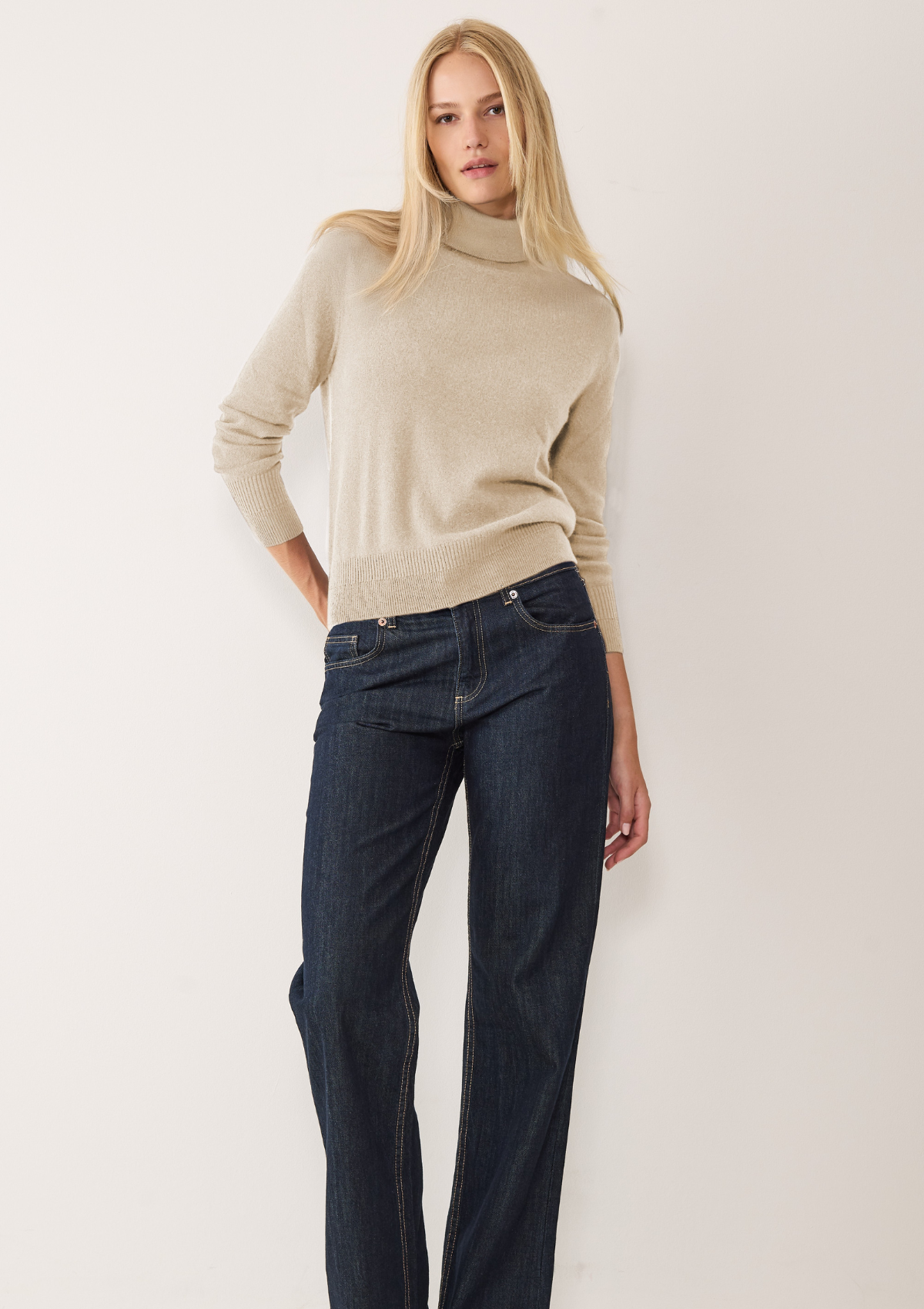 Cashmere Polo Neck Sweater in Crème