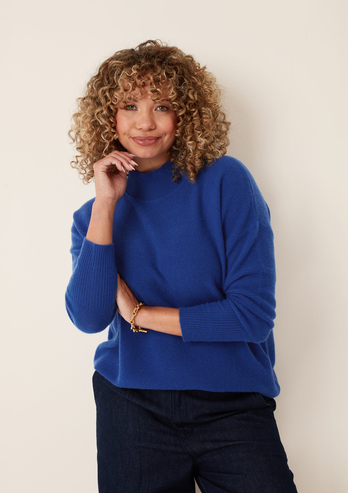 Cashmere Links Links Turtle Neck Sweater in Lapis Blue