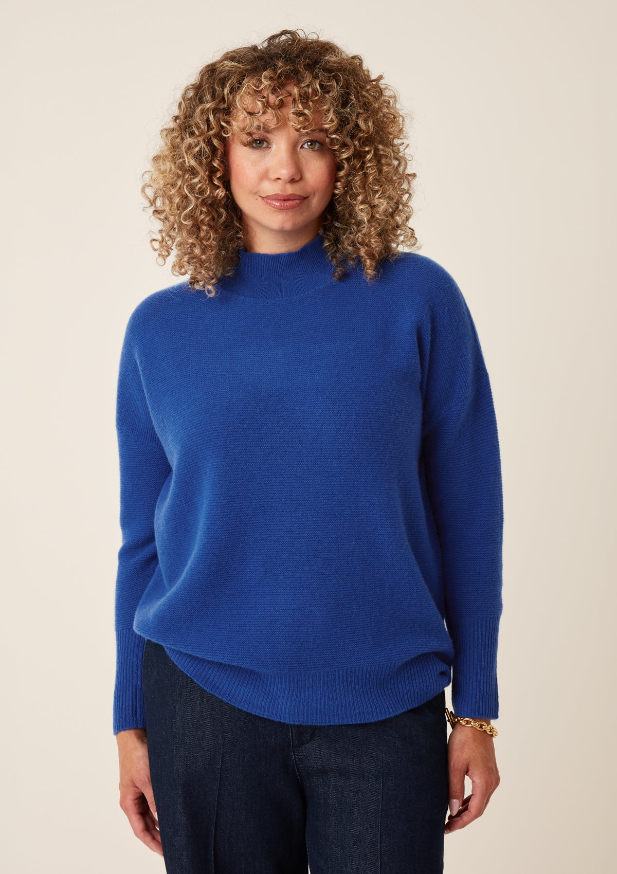 Cashmere Links Links Turtle Neck Sweater in Lapis Blue