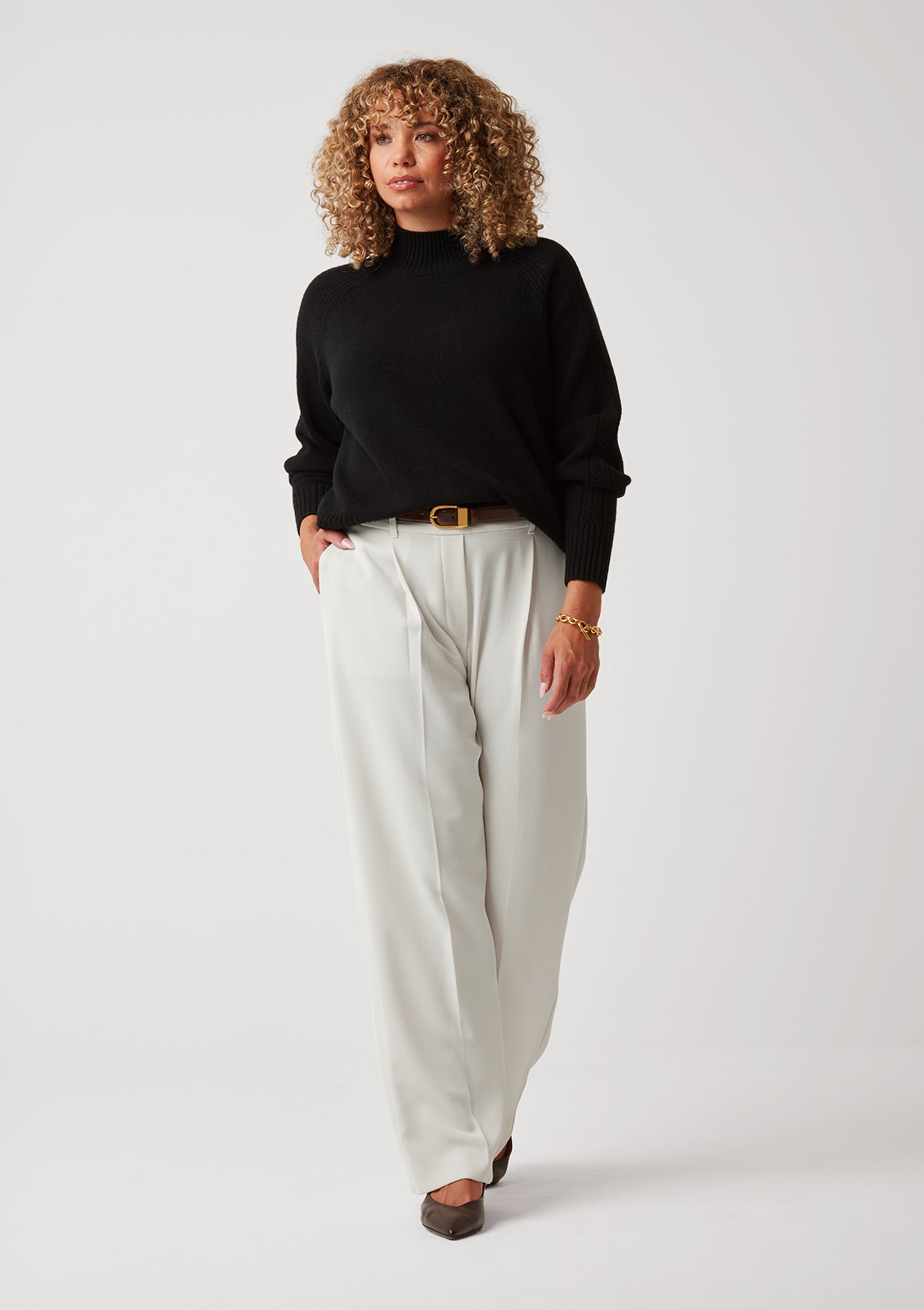 The Luxe Turtle Neck in Black