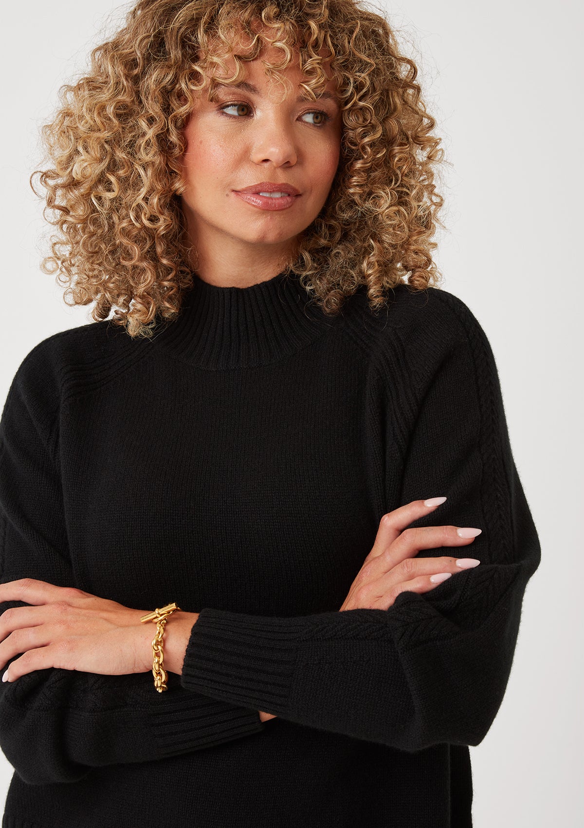 The Luxe Turtle Neck in Black