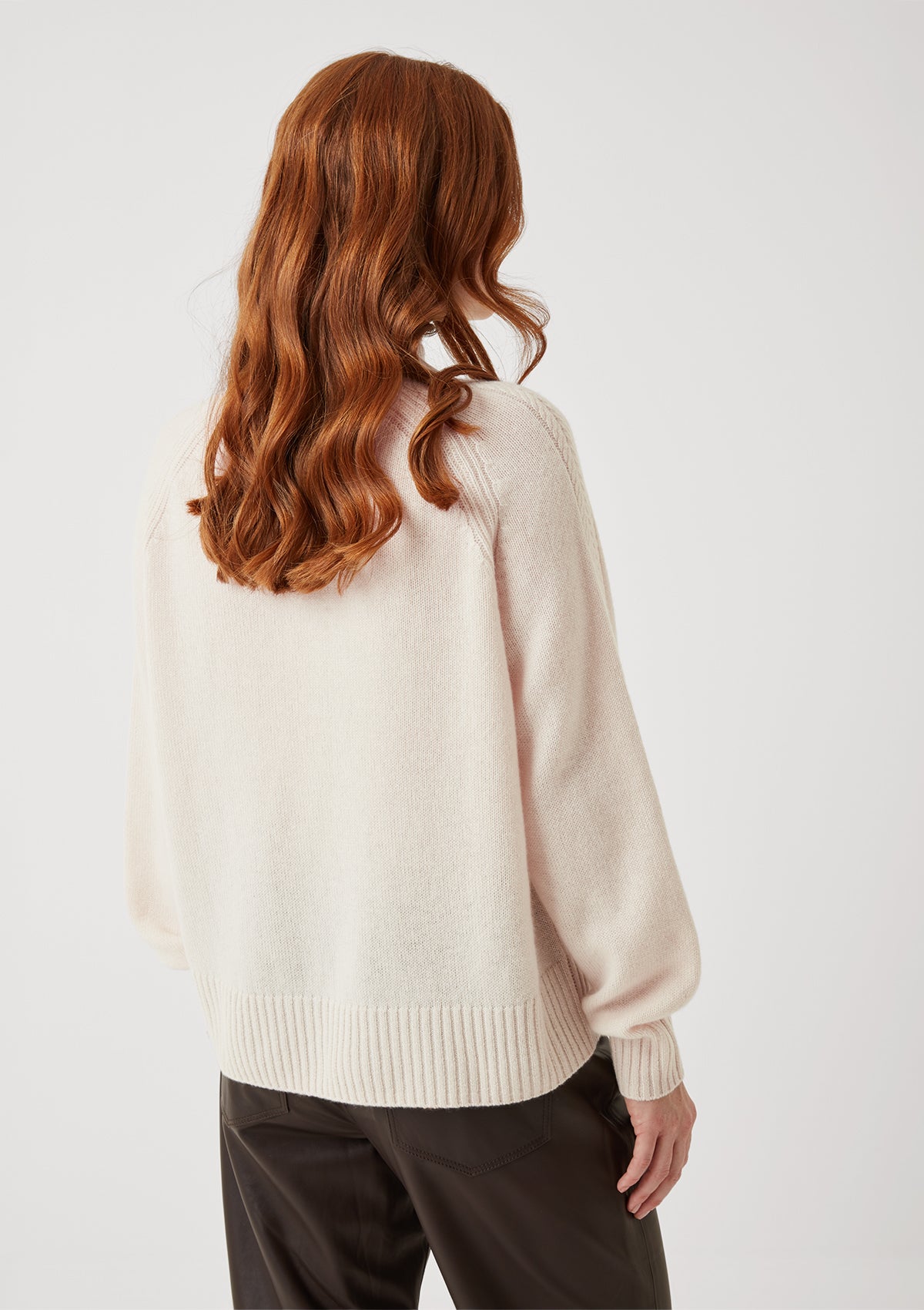 The Luxe Turtle Neck in Feather
