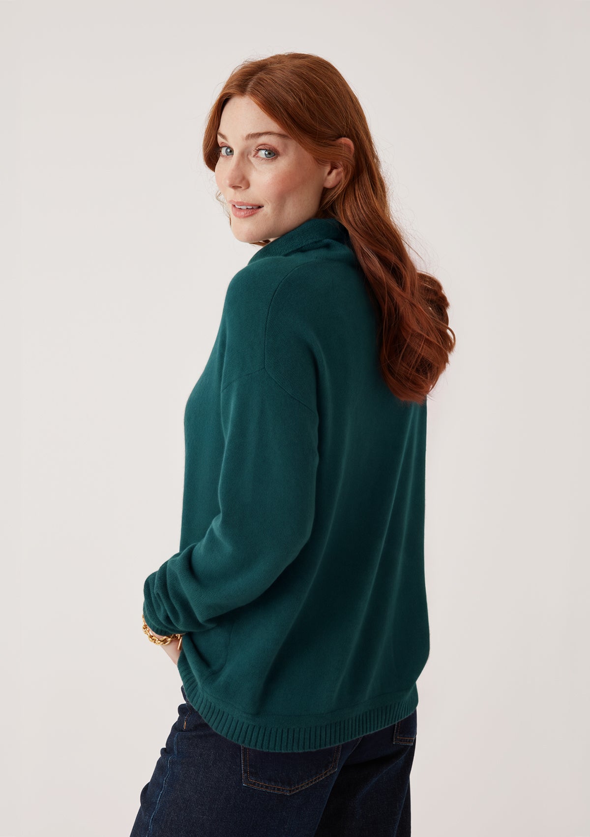 Featherweight Roll Neck Sweater in Arcadia Green