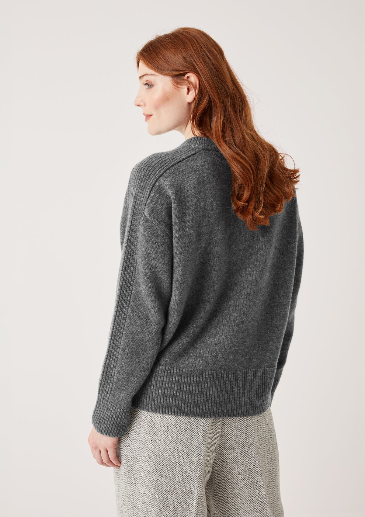 Cashmere Longline Crew Neck Sweater in Pewter Grey