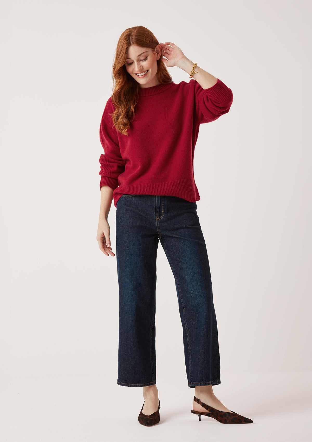 Cashmere Longline Crew Neck Sweater in Garnet Red