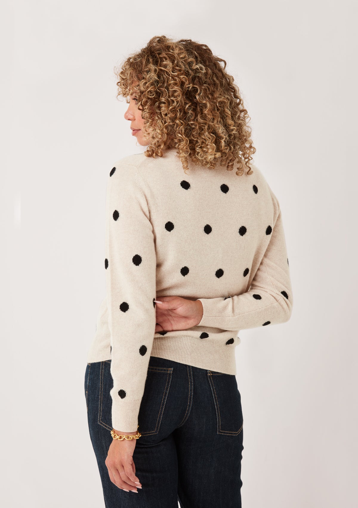 Intarsia Spot Crew Neck Sweater in Wheat