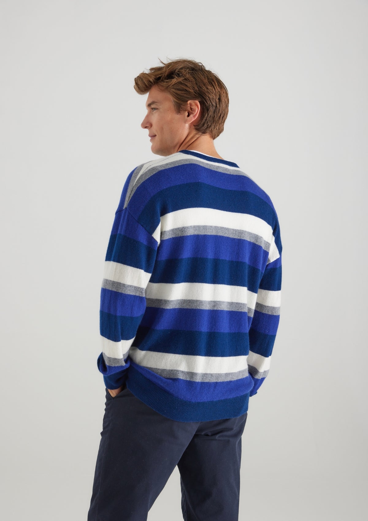 Mens Cashmere Crew Neck Sweater in Midnight Blue Stripe