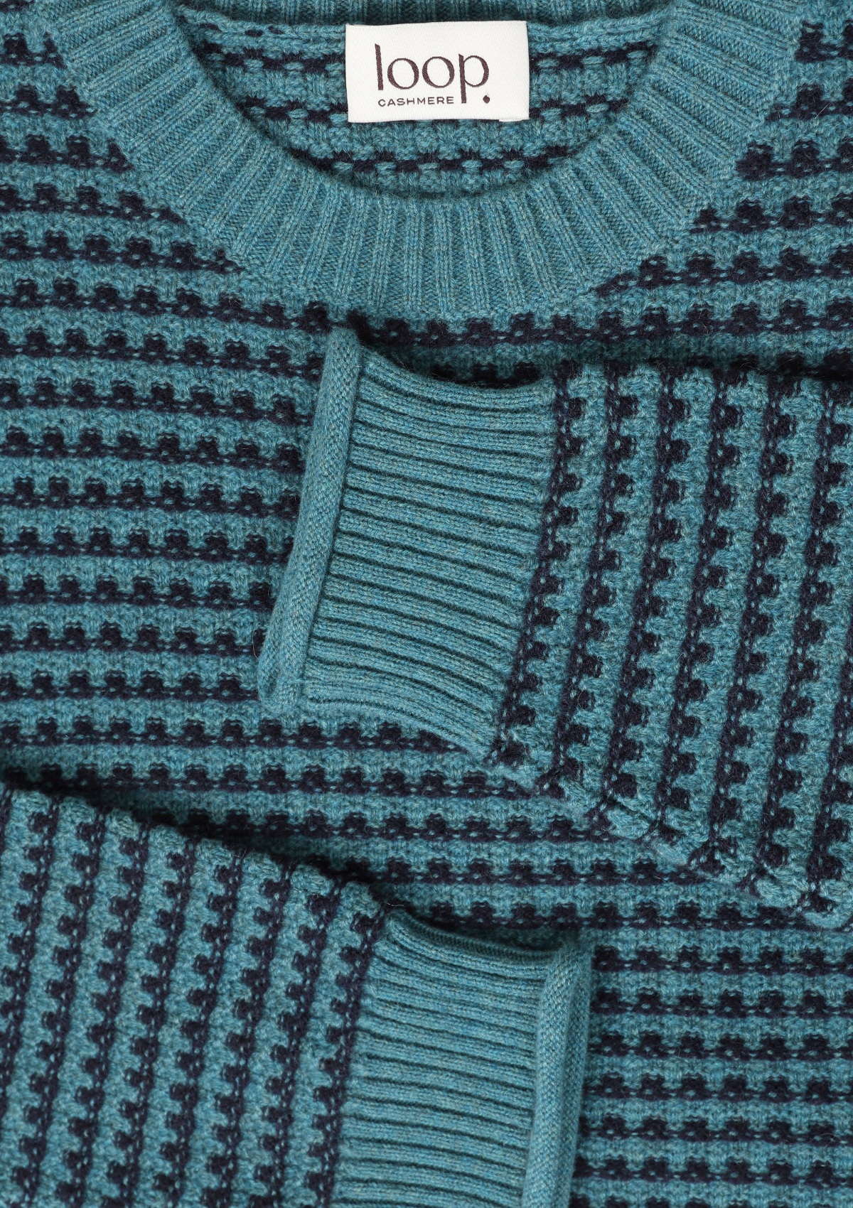 Textured Crew Neck Sweater in Navy and Aquarelle Blue