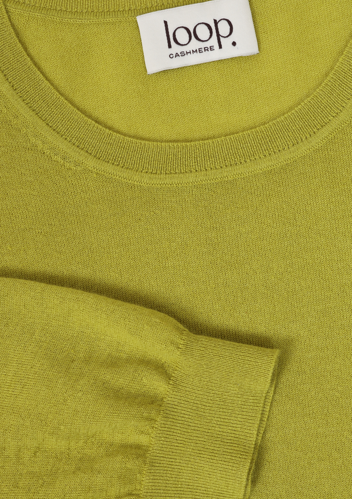 Crew Neck Short Sleeve Sweater in Tendril Green