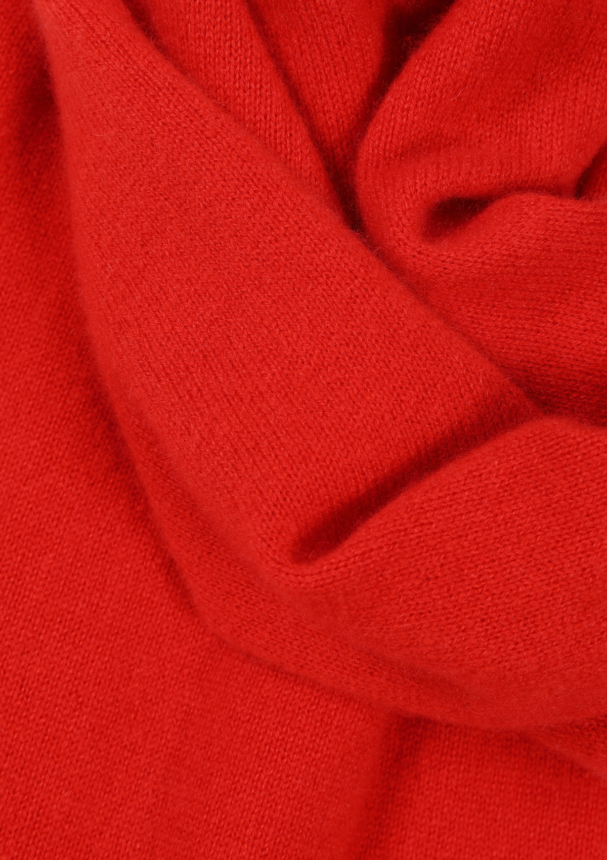 Lofty Cashmere Scarf in Crimson Red