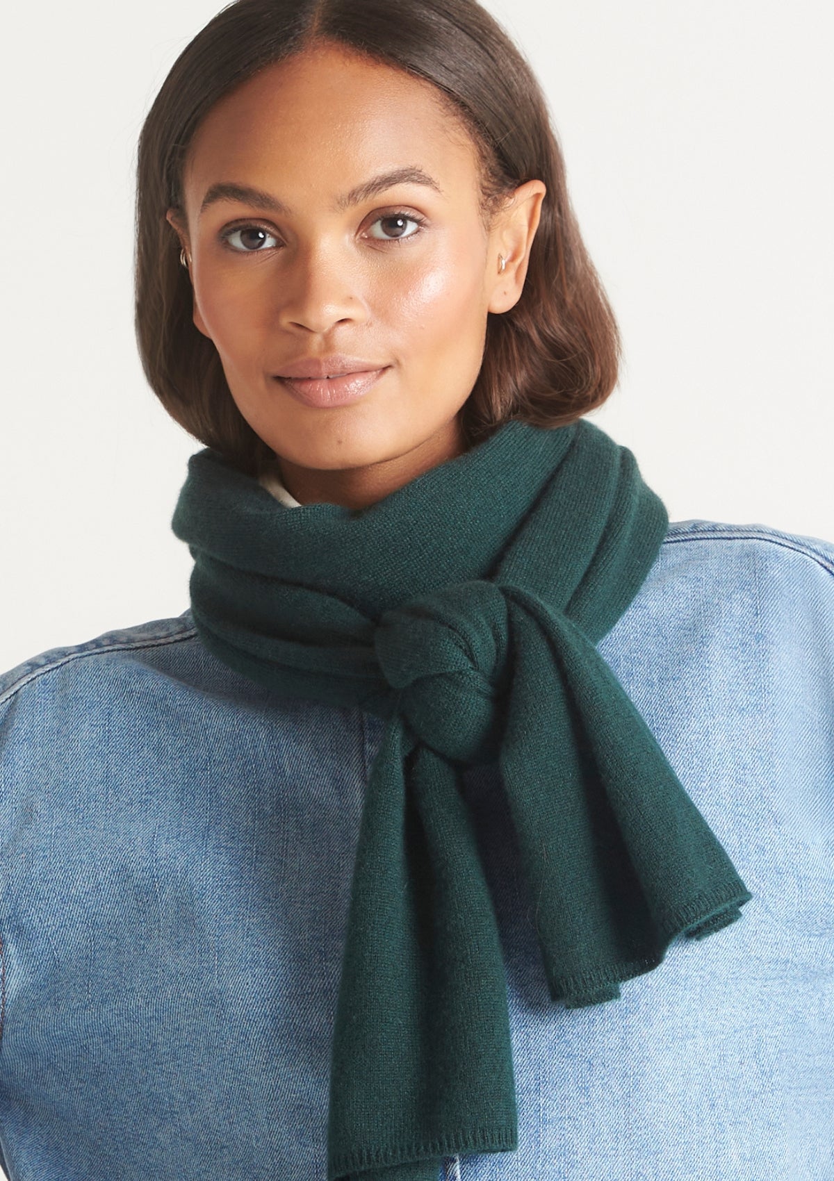 Lofty Cashmere Scarf in Bottle Green