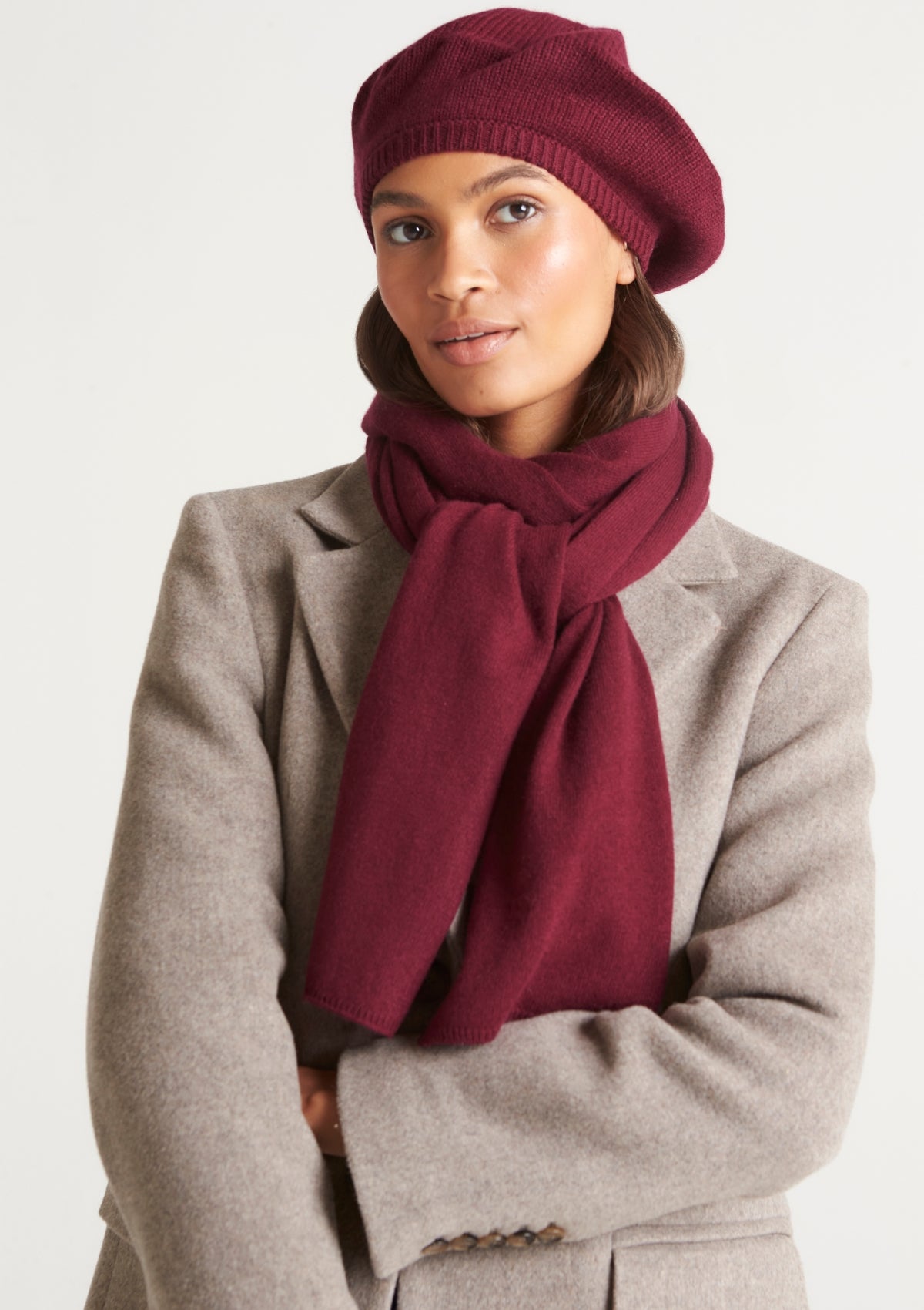 Cashmere Beret in Barolo Red