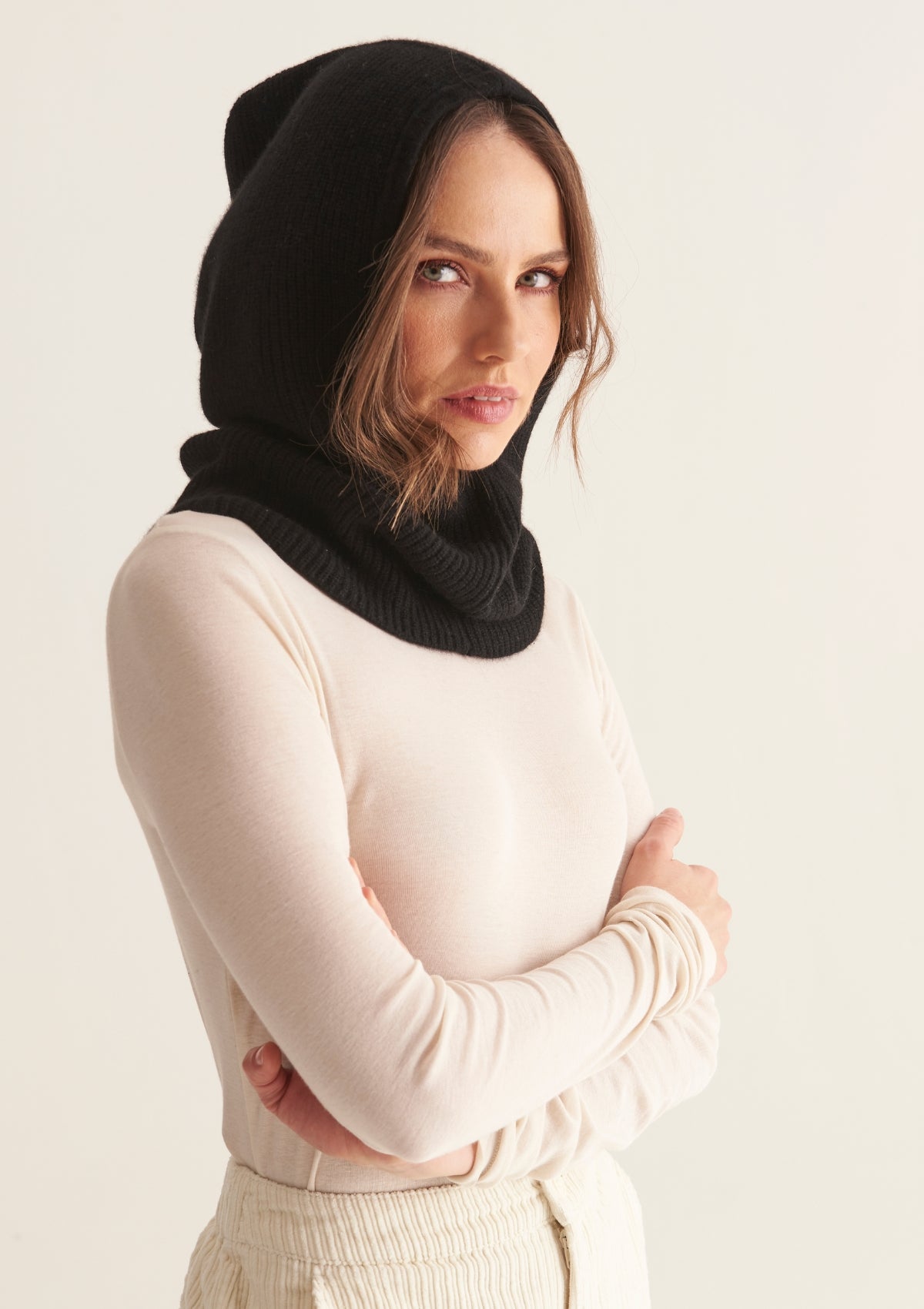 Cashmere Hood in Black