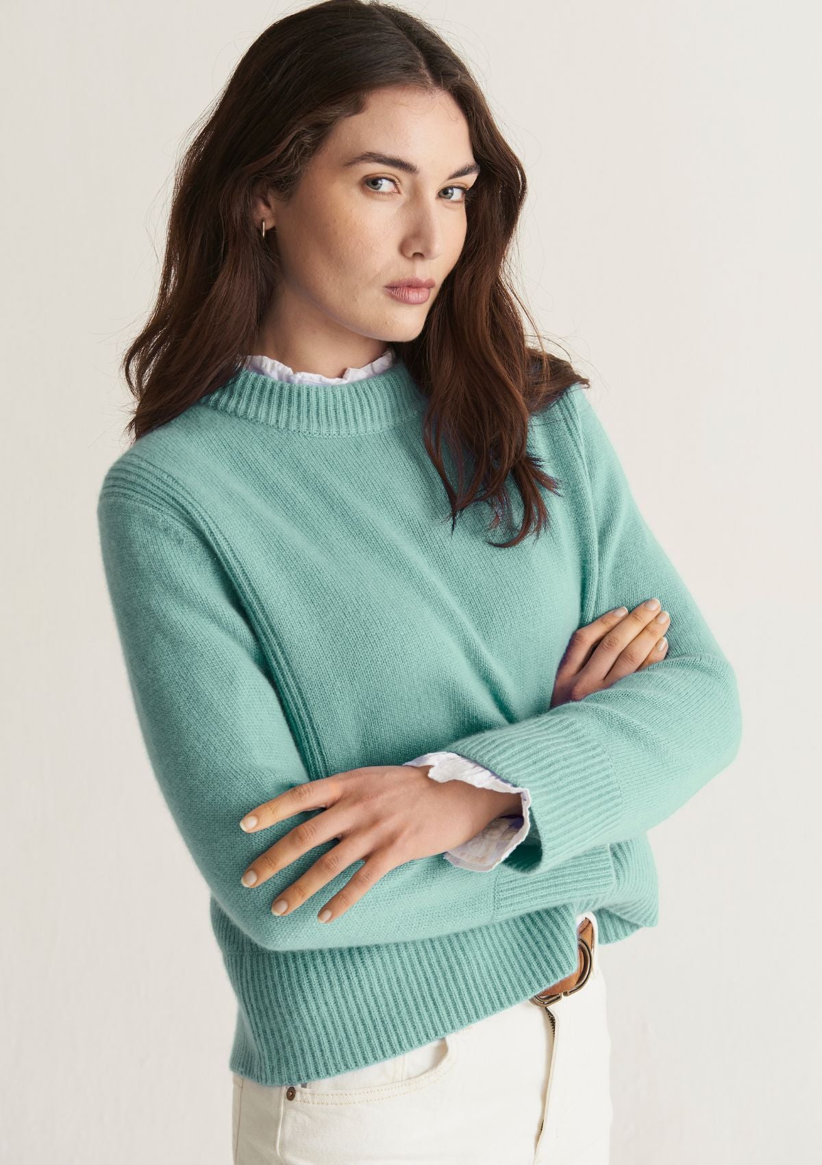 Cropped Cashmere Sweatshirt in Mint Green