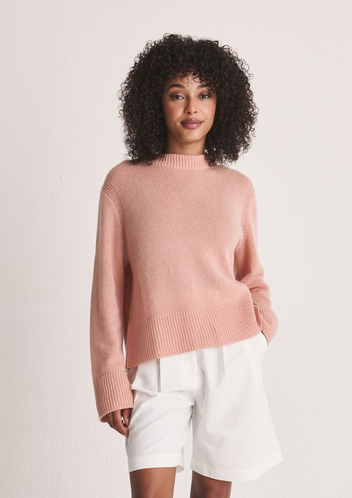 Cropped Cashmere Sweatshirt in Peachy