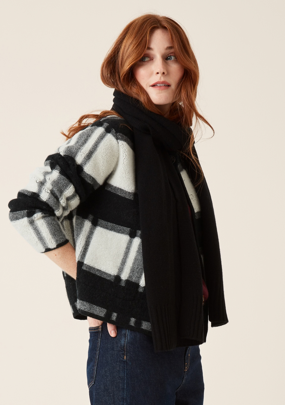 Cashmere Lofty Blanket Scarf in Black