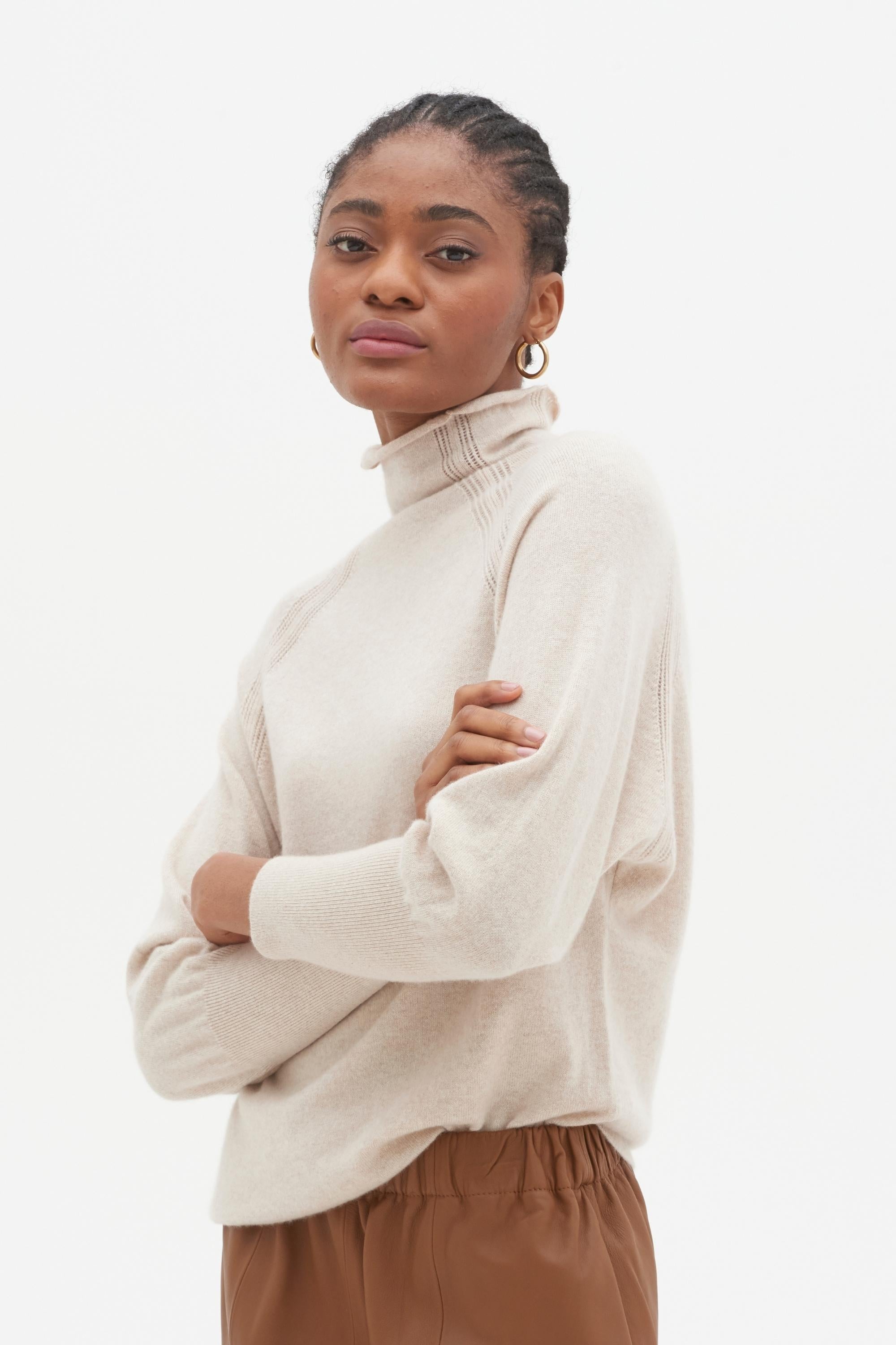 Lofty Cashmere Batwing Sweater in Birch