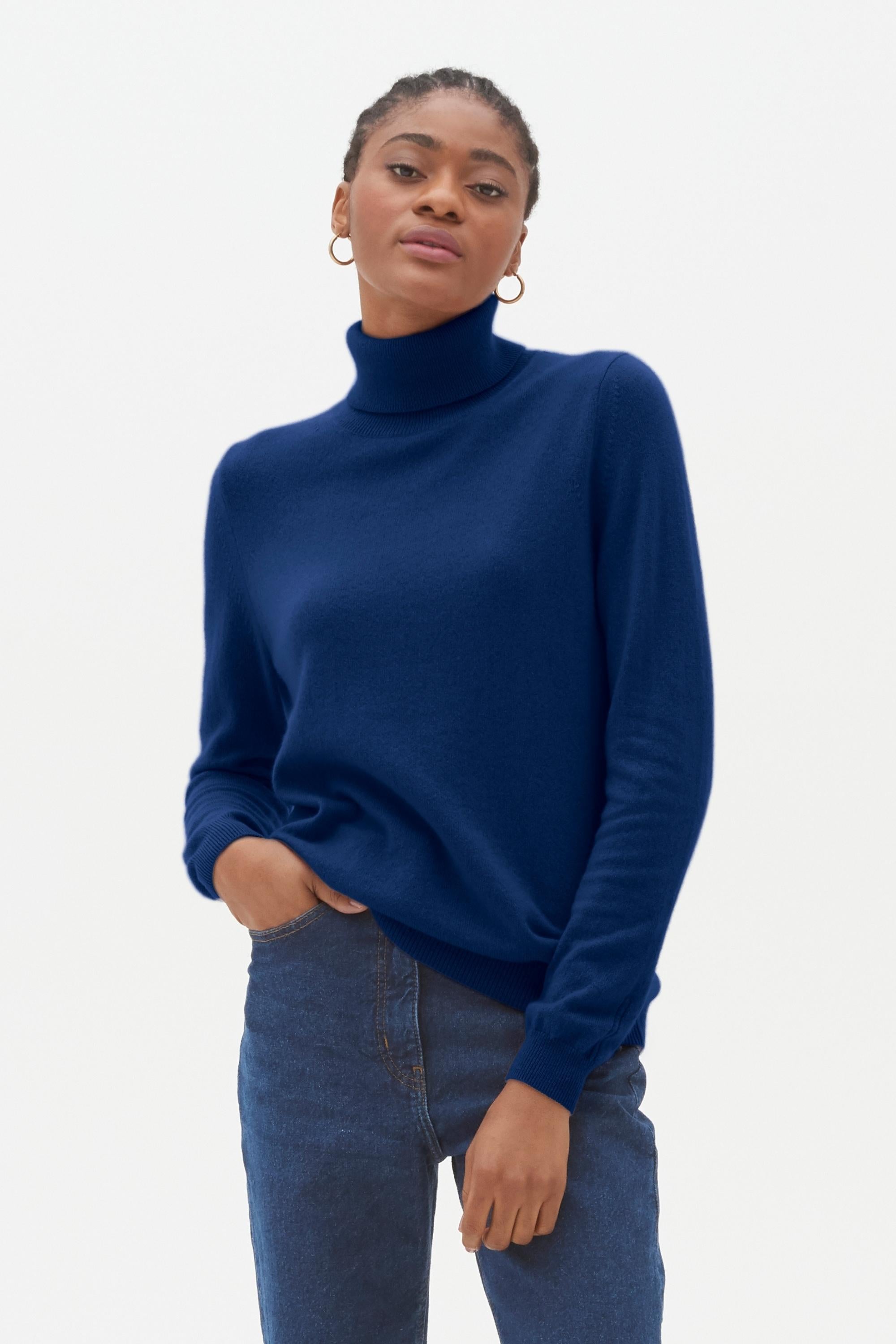 Cashmere Roll Neck Sweater in Midnight Blue