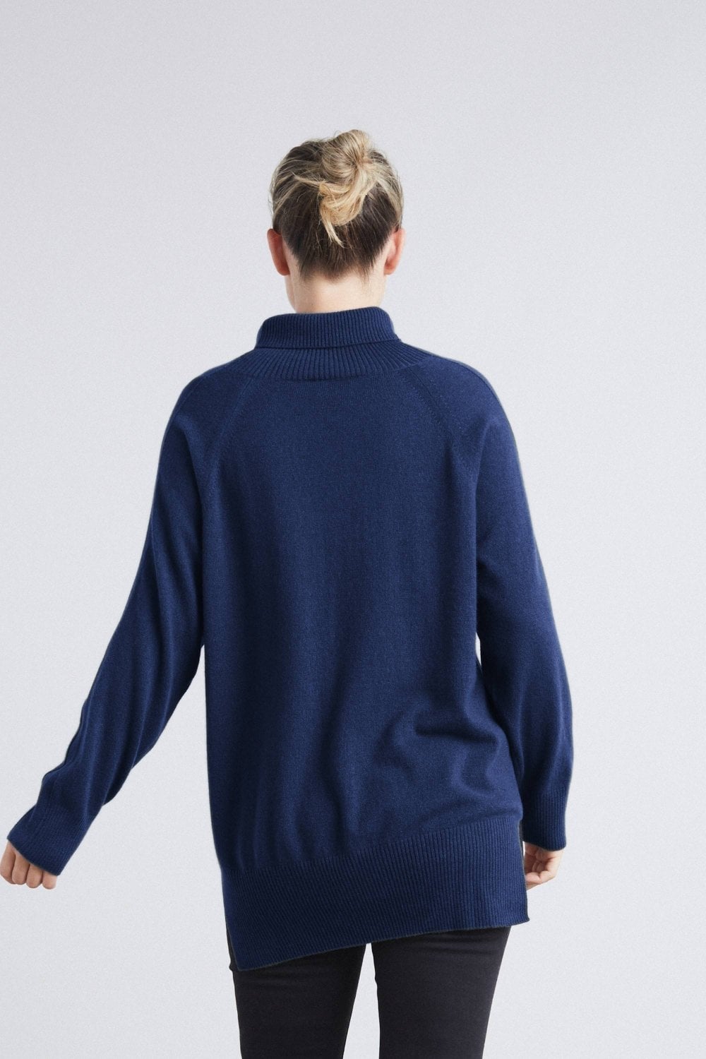 Polo Neck Cashmere Sweater in Midnight