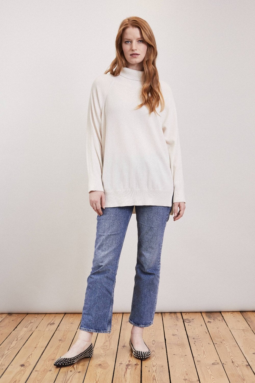 Polo Neck Cashmere Sweater in Snow