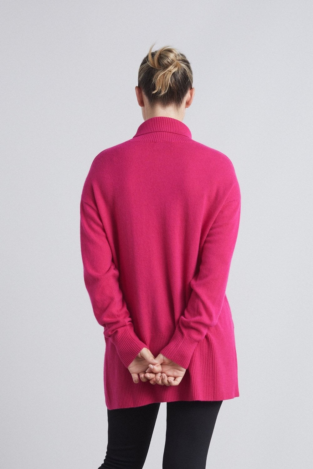 Relaxed Polo Neck Cashmere Sweater in Cherry