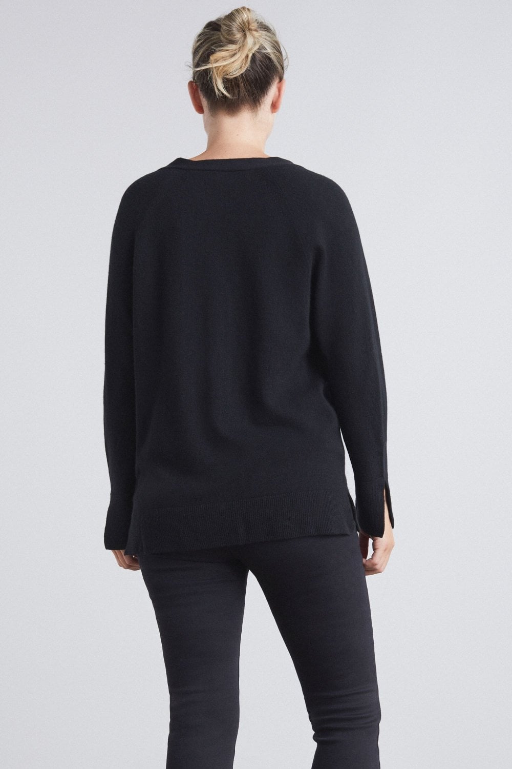 V Neck Cashmere Cardigan in Black